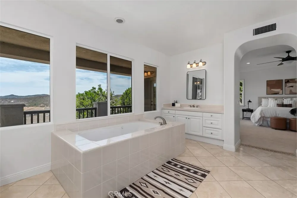 27 Running Brook Coto de Caza, CA 92679