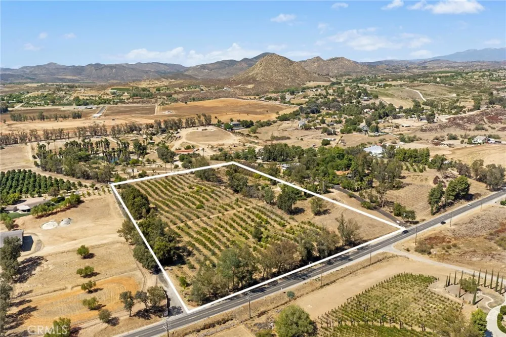 Glenoaks Road Temecula, CA 92592