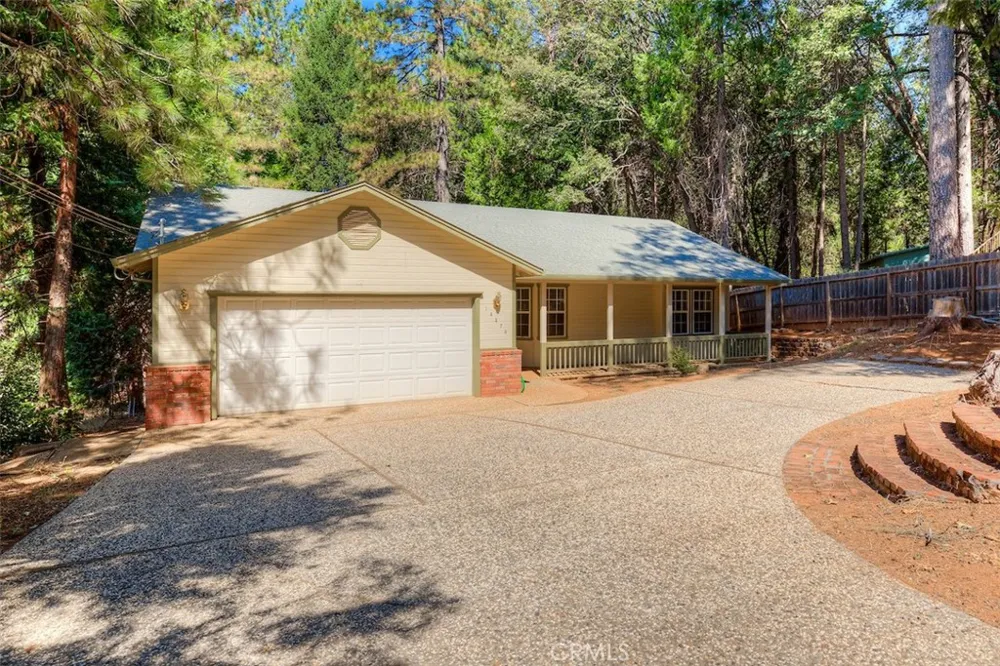 14579 Carnegie Magalia, CA 95954