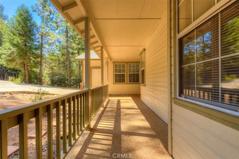 14579 Carnegie Magalia, CA 95954