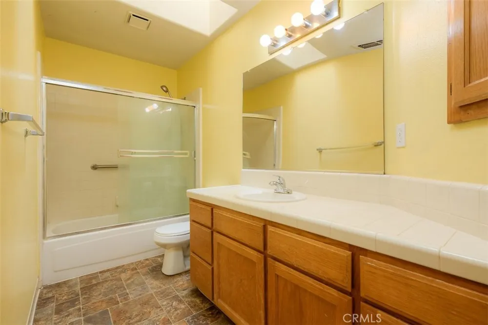 14579 Carnegie Magalia, CA 95954