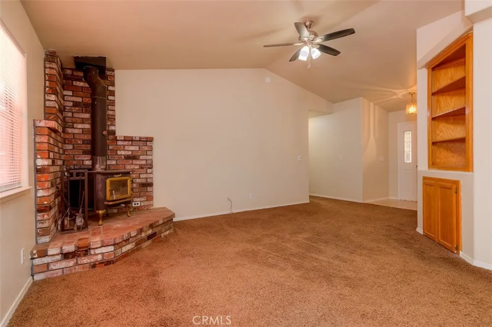 14579 Carnegie Magalia, CA 95954