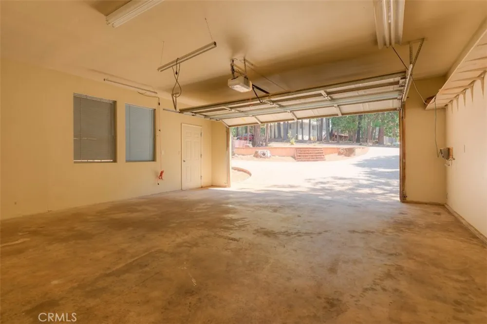 14579 Carnegie Magalia, CA 95954
