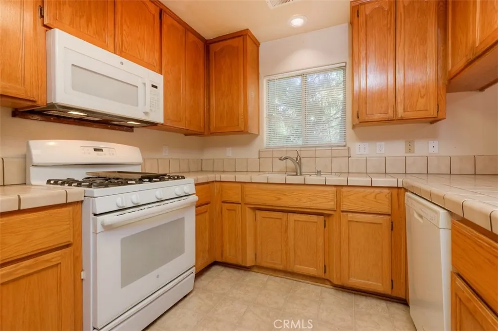 14579 Carnegie Magalia, CA 95954