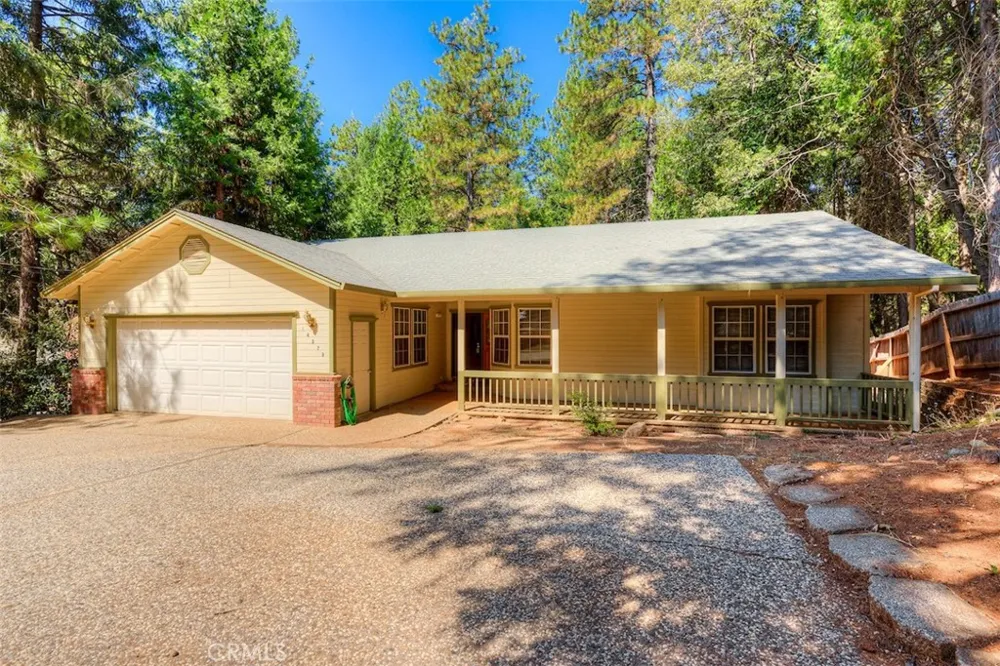 14579 Carnegie Magalia, CA 95954