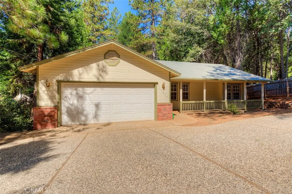 14579 Carnegie Magalia, CA 95954