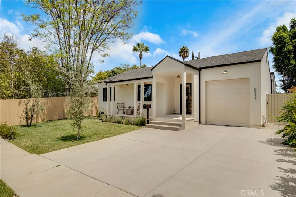 5944 Lasaine Encino, CA 91316