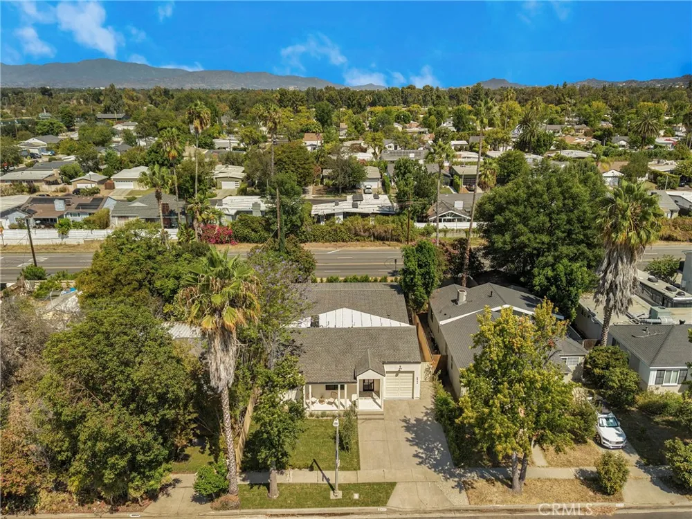 5944 Lasaine Encino, CA 91316