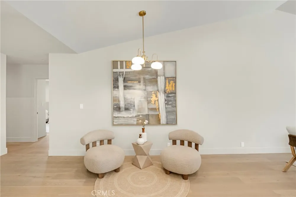 5944 Lasaine Encino, CA 91316