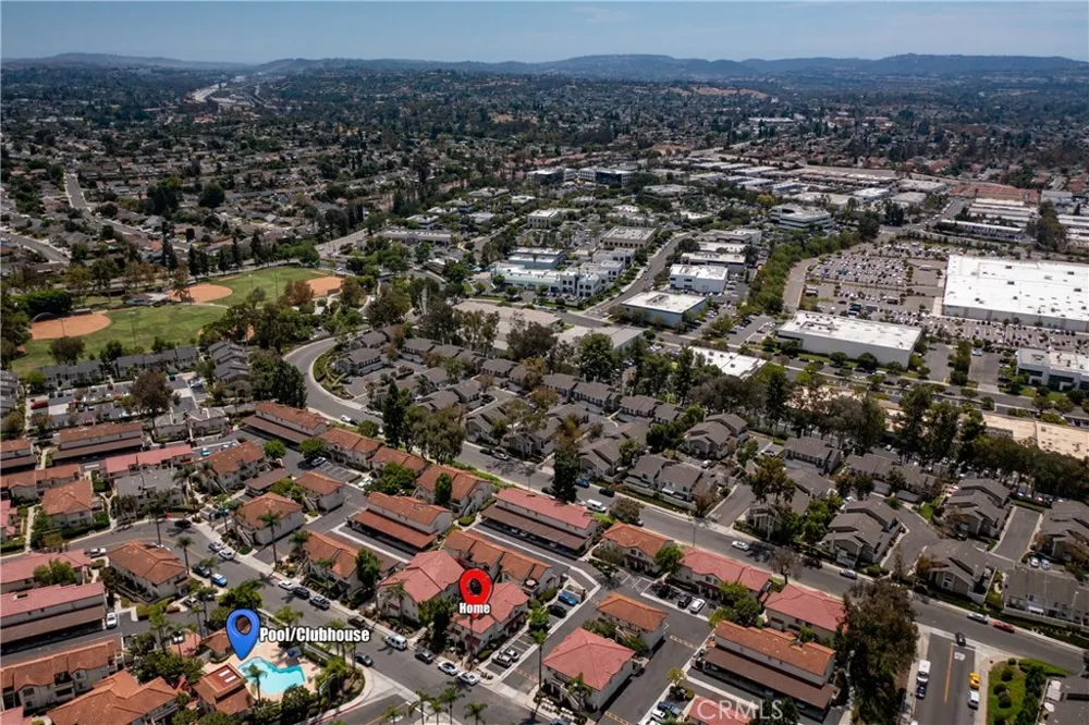23345 La Crescenta Mission Viejo, CA 92691