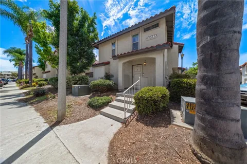 23345 La Crescenta