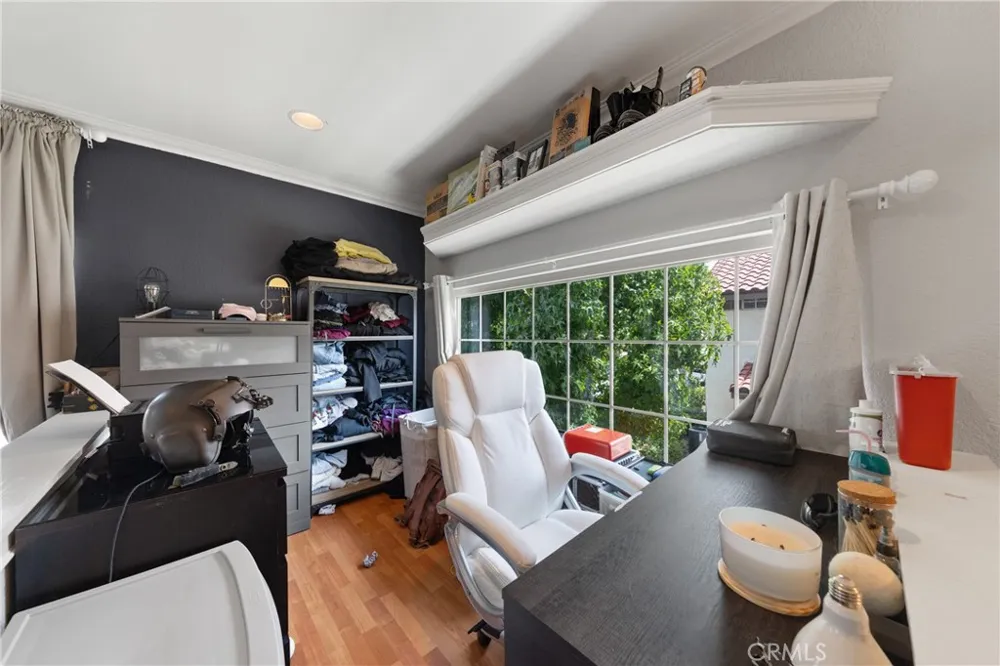 23345 La Crescenta Mission Viejo, CA 92691