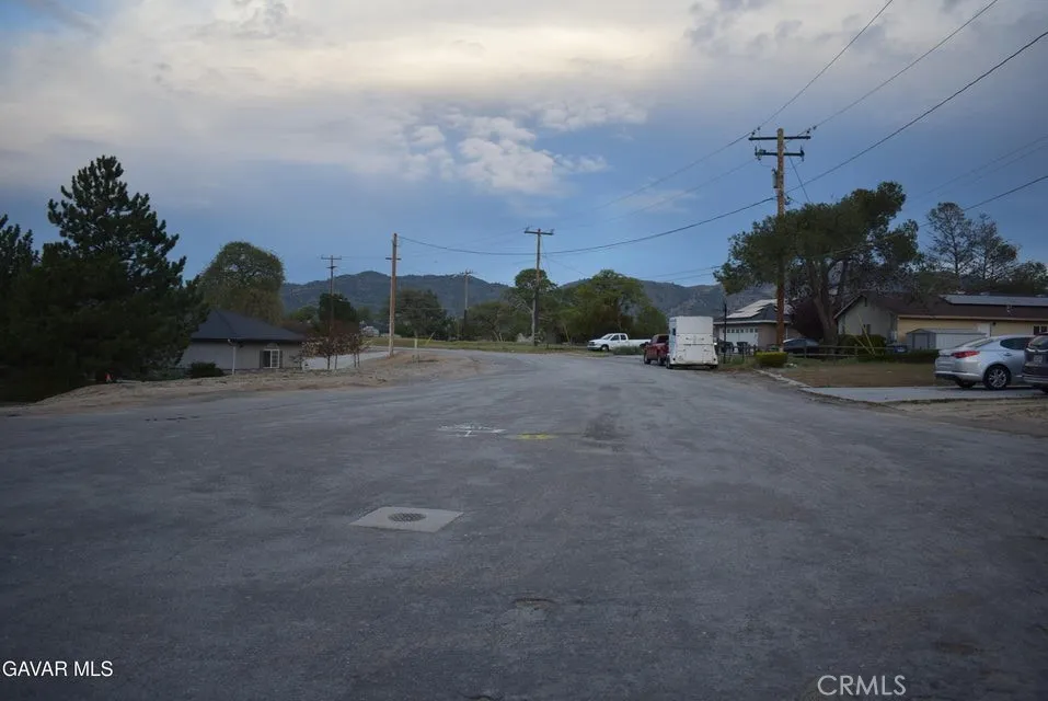 19300 Moon Tehachapi, CA 93561