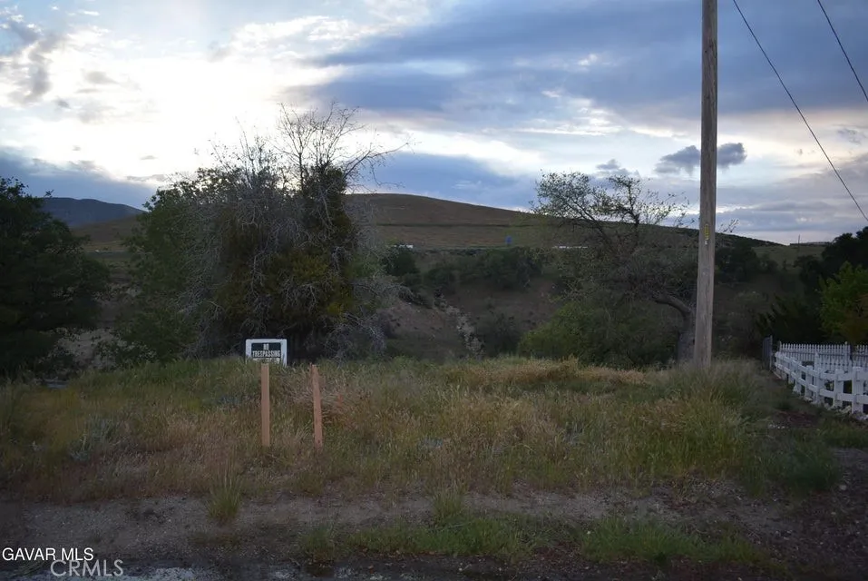19300 Moon Tehachapi, CA 93561