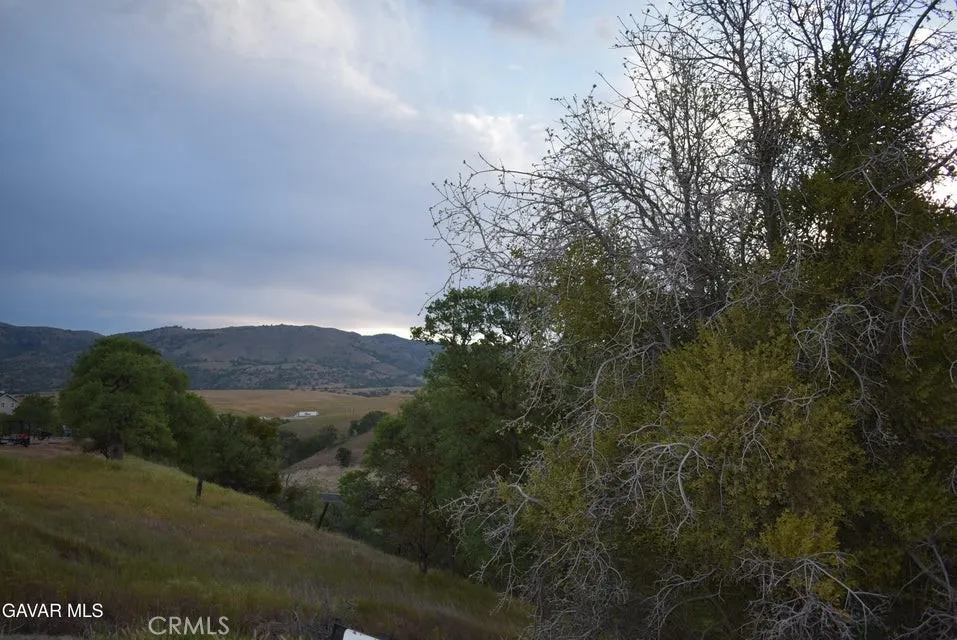 19300 Moon Tehachapi, CA 93561