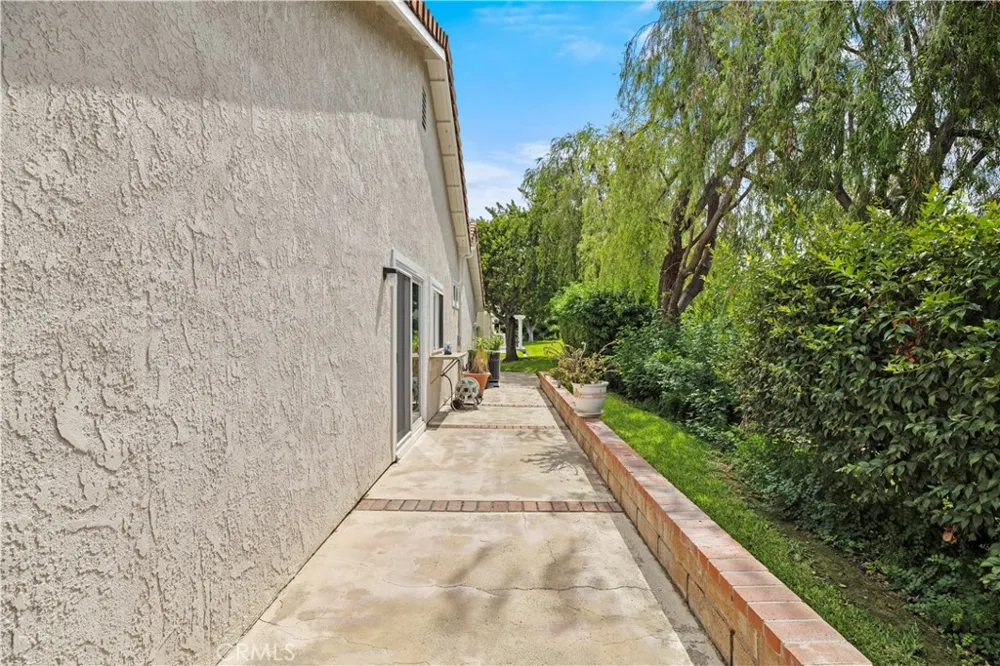 27826 TORROBA Mission Viejo, CA 92692