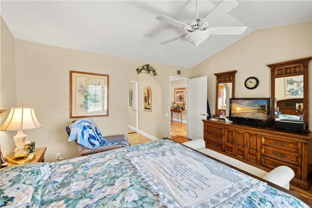 27826 TORROBA Mission Viejo, CA 92692
