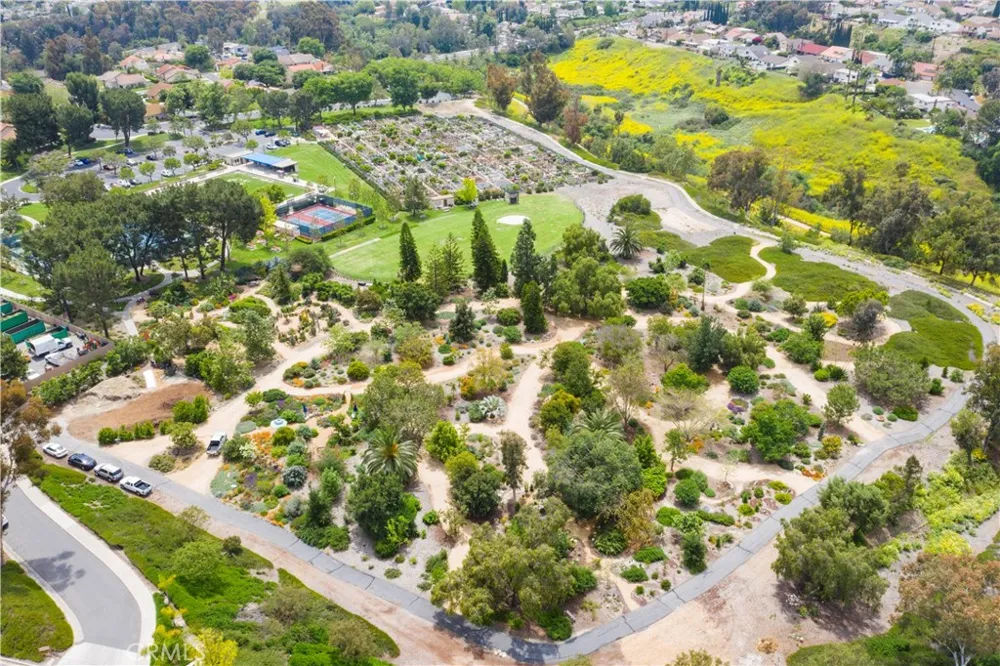 27826 TORROBA Mission Viejo, CA 92692