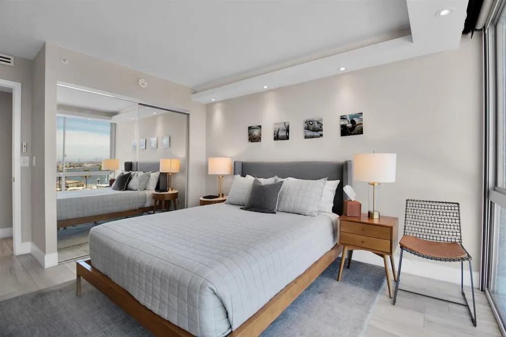 1820 Avenida Del Mundo #304 Coronado, CA 92118