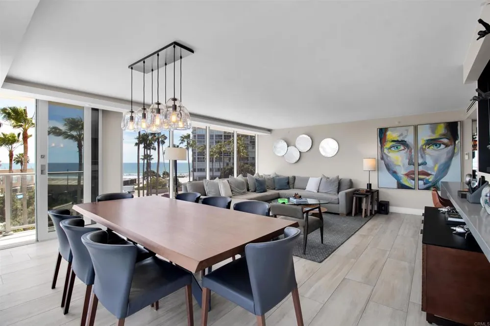 1820 Avenida Del Mundo #304 Coronado, CA 92118