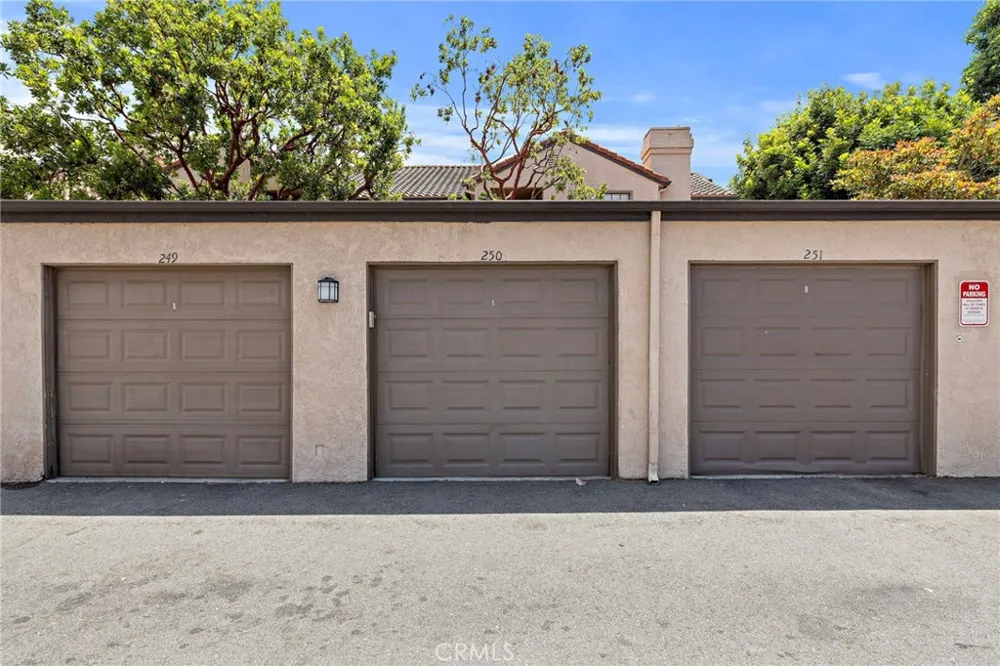 1042 Calle Del Cerro #209 San Clemente, CA 92672