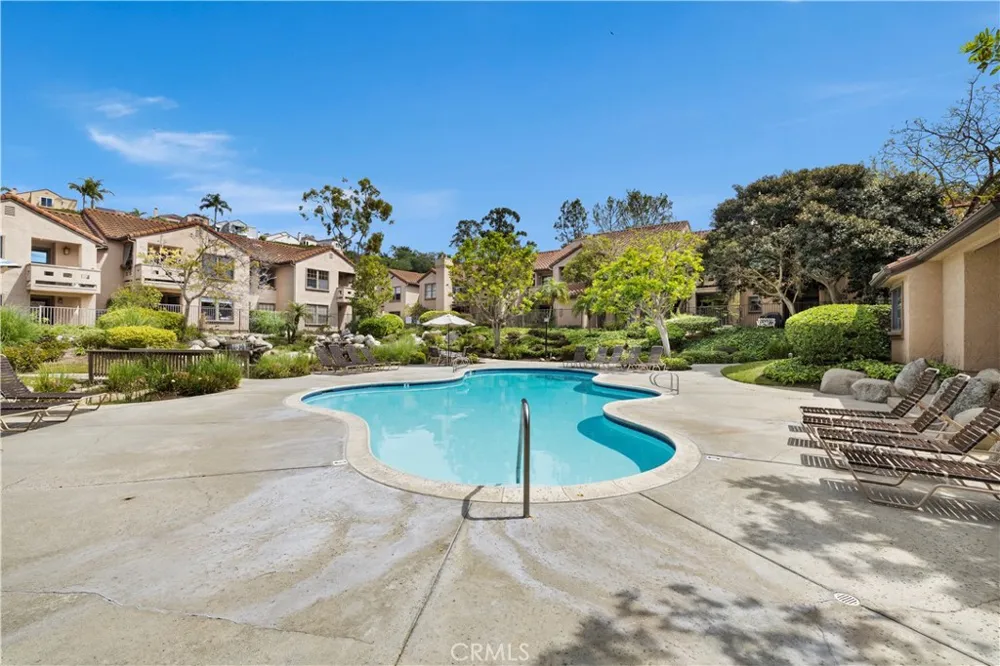 1042 Calle Del Cerro #209 San Clemente, CA 92672