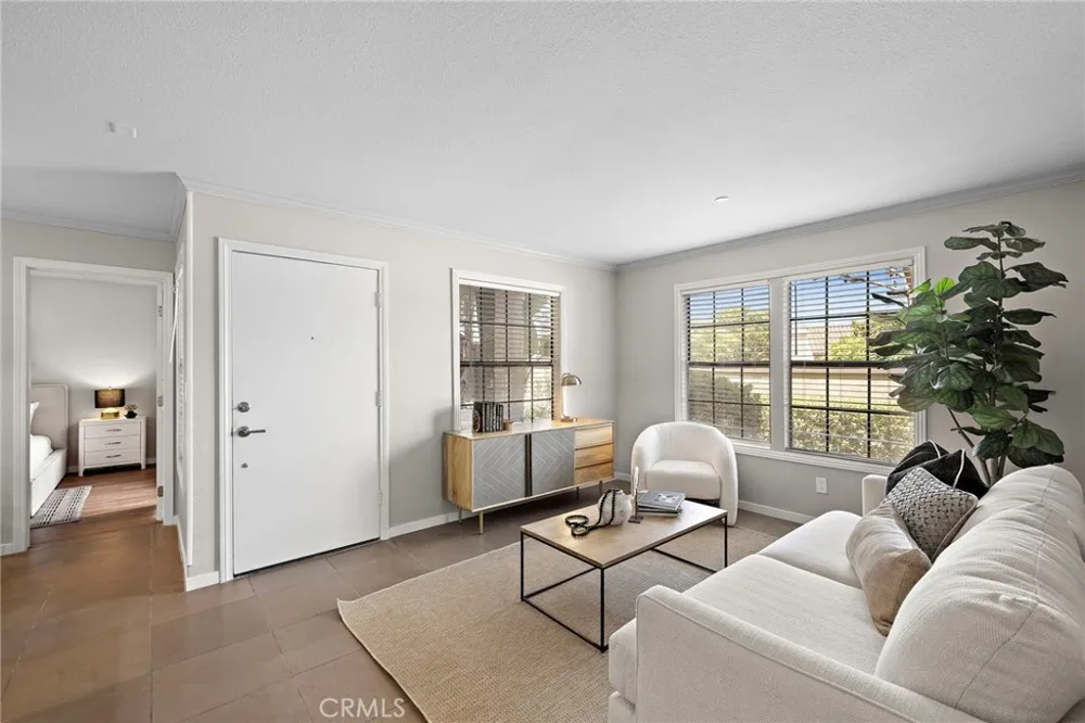 1042 Calle Del Cerro #209 San Clemente, CA 92672