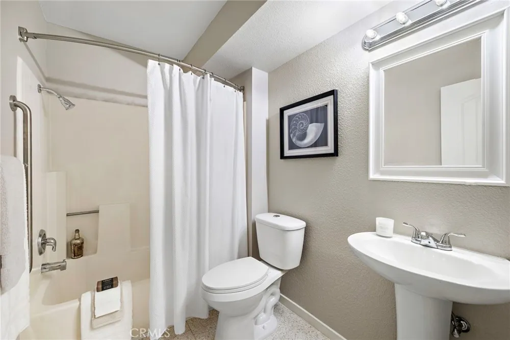 1042 Calle Del Cerro #209 San Clemente, CA 92672