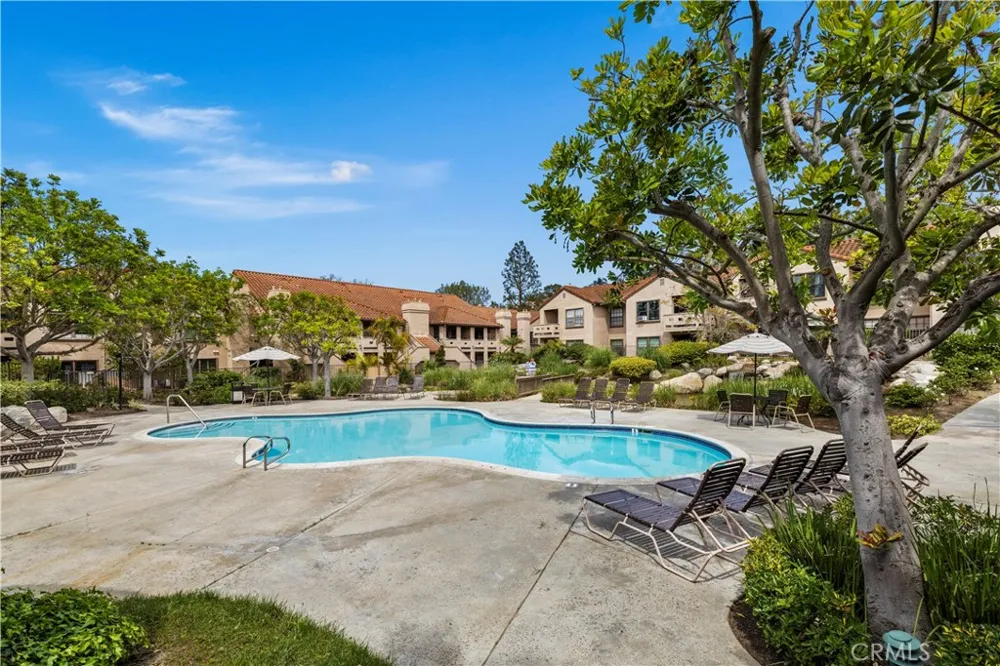 1042 Calle Del Cerro #209 San Clemente, CA 92672