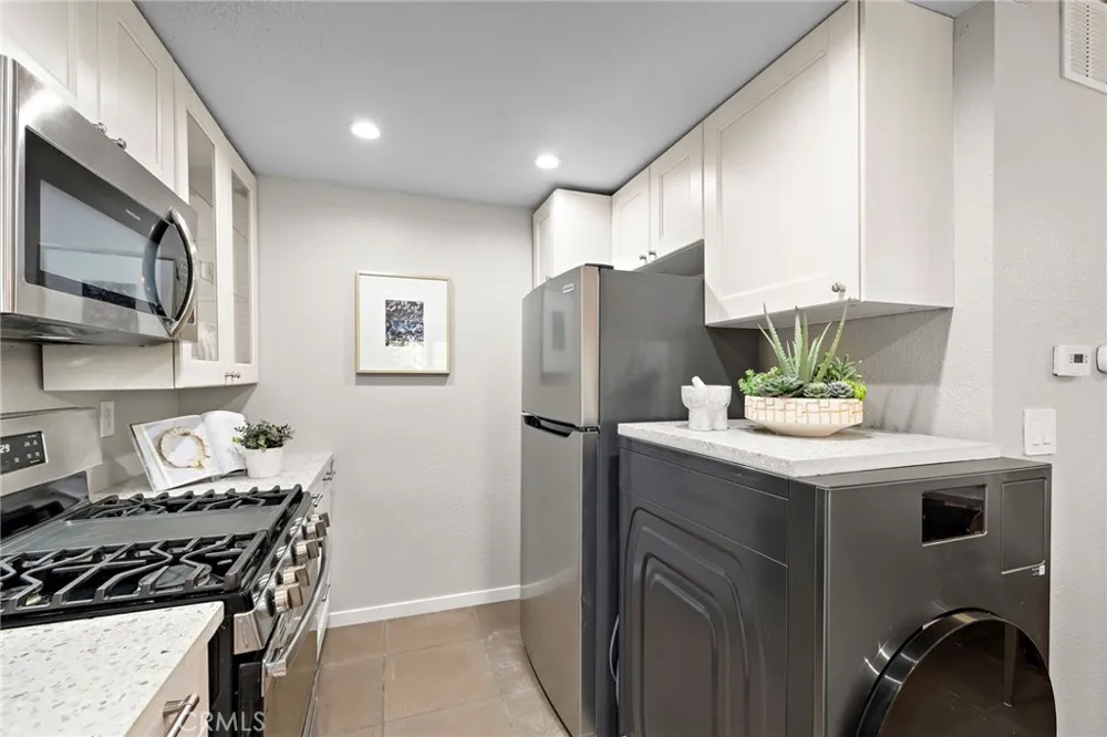 1042 Calle Del Cerro #209 San Clemente, CA 92672