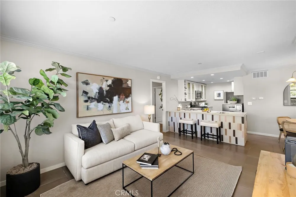 1042 Calle Del Cerro #209 San Clemente, CA 92672