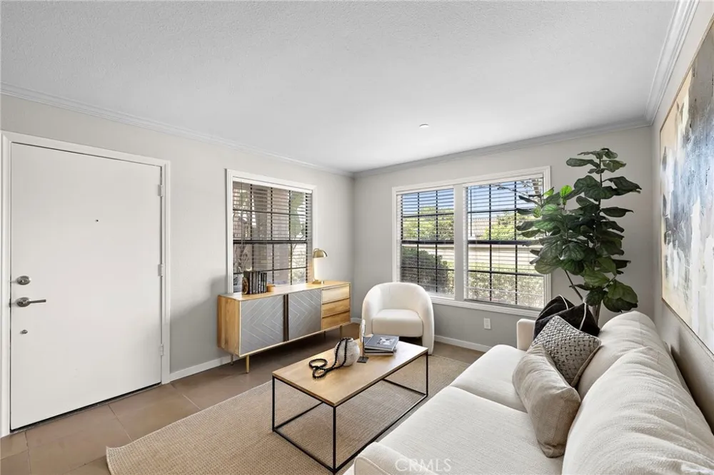 1042 Calle Del Cerro #209 San Clemente, CA 92672