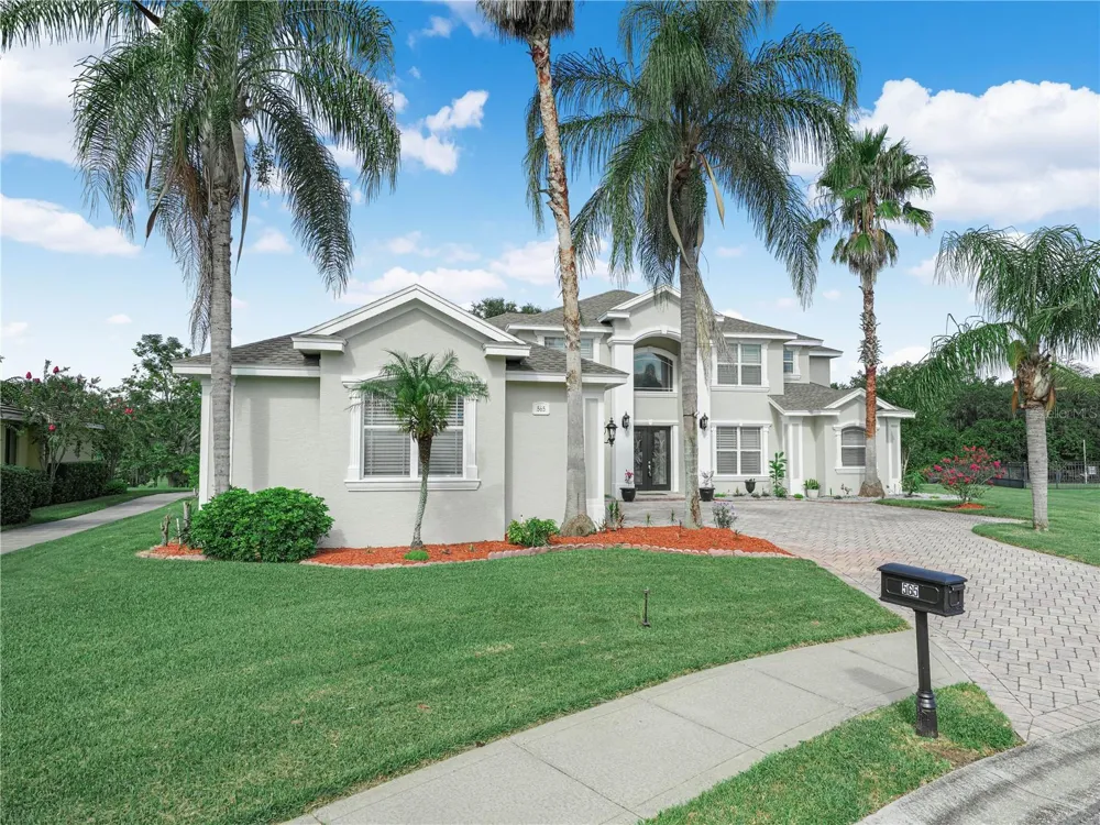 565 WHISPER WOODS DRIVE Lakeland, FL 33813