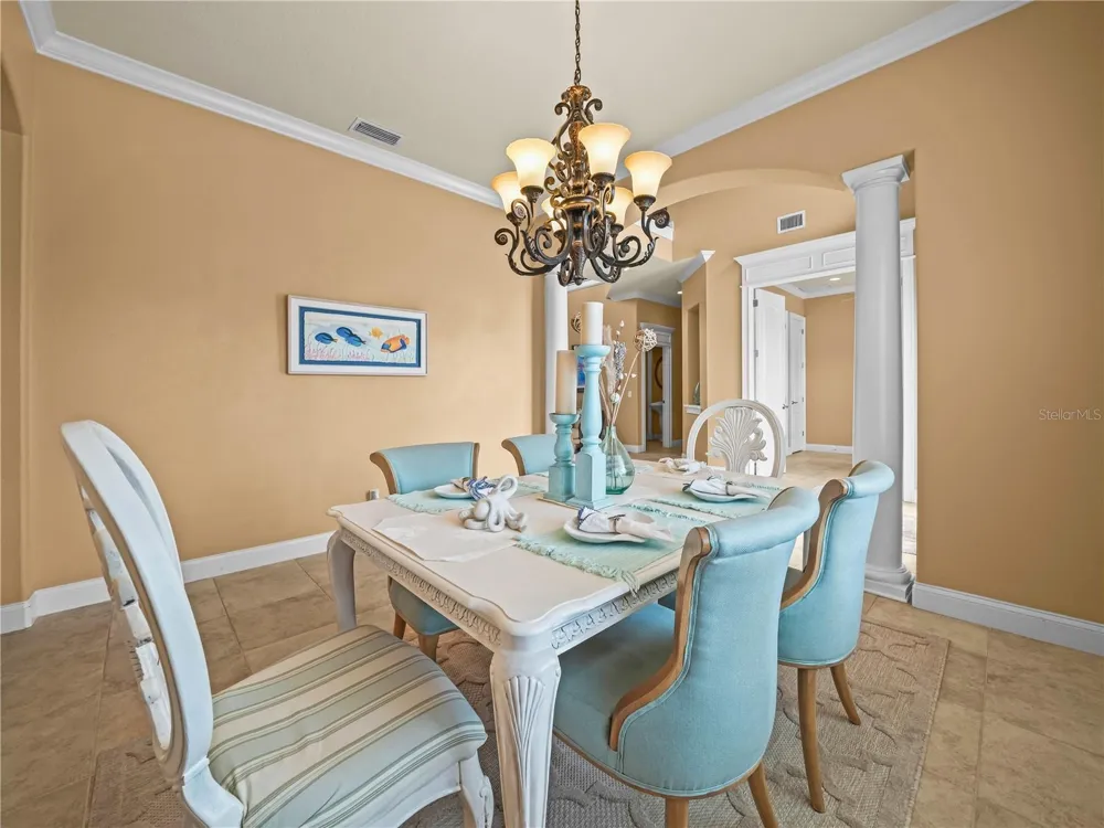 565 WHISPER WOODS DRIVE Lakeland, FL 33813