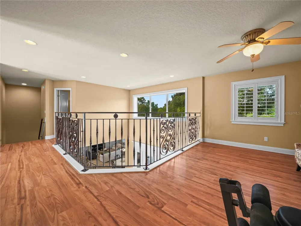 565 WHISPER WOODS DRIVE Lakeland, FL 33813