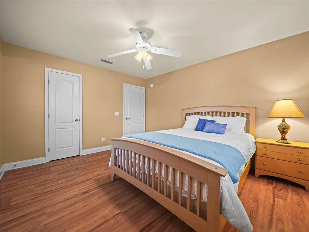 565 WHISPER WOODS DRIVE Lakeland, FL 33813