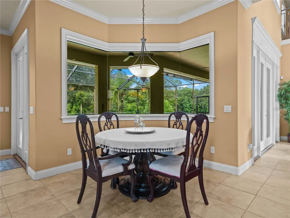565 WHISPER WOODS DRIVE Lakeland, FL 33813