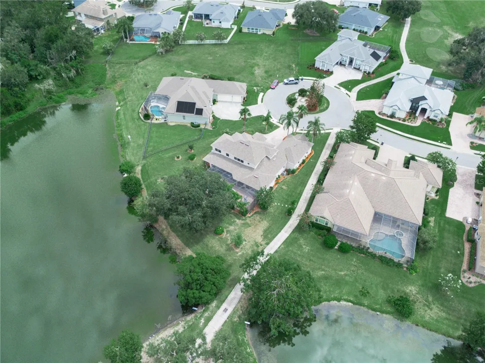 565 WHISPER WOODS DRIVE Lakeland, FL 33813