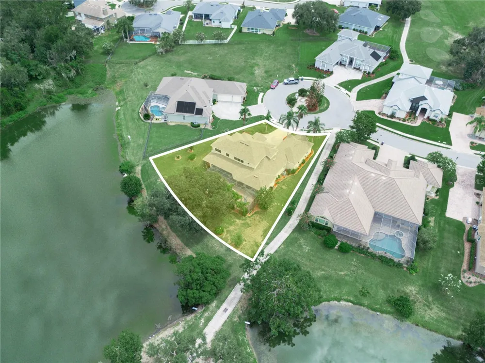 565 WHISPER WOODS DRIVE Lakeland, FL 33813