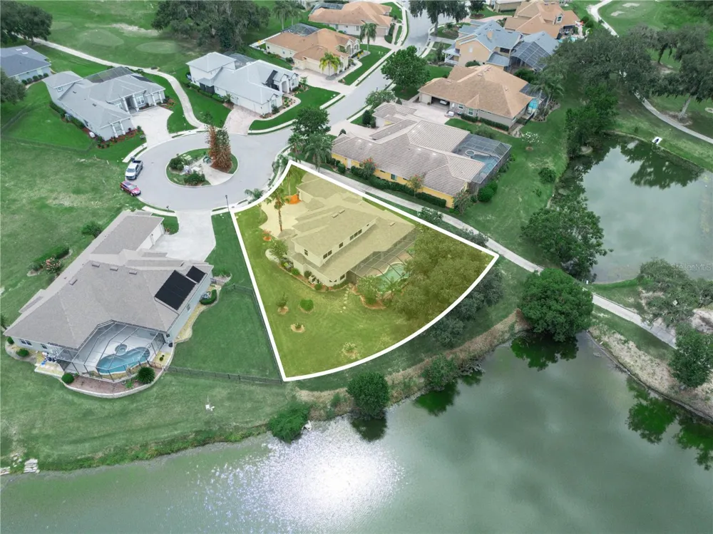 565 WHISPER WOODS DRIVE Lakeland, FL 33813