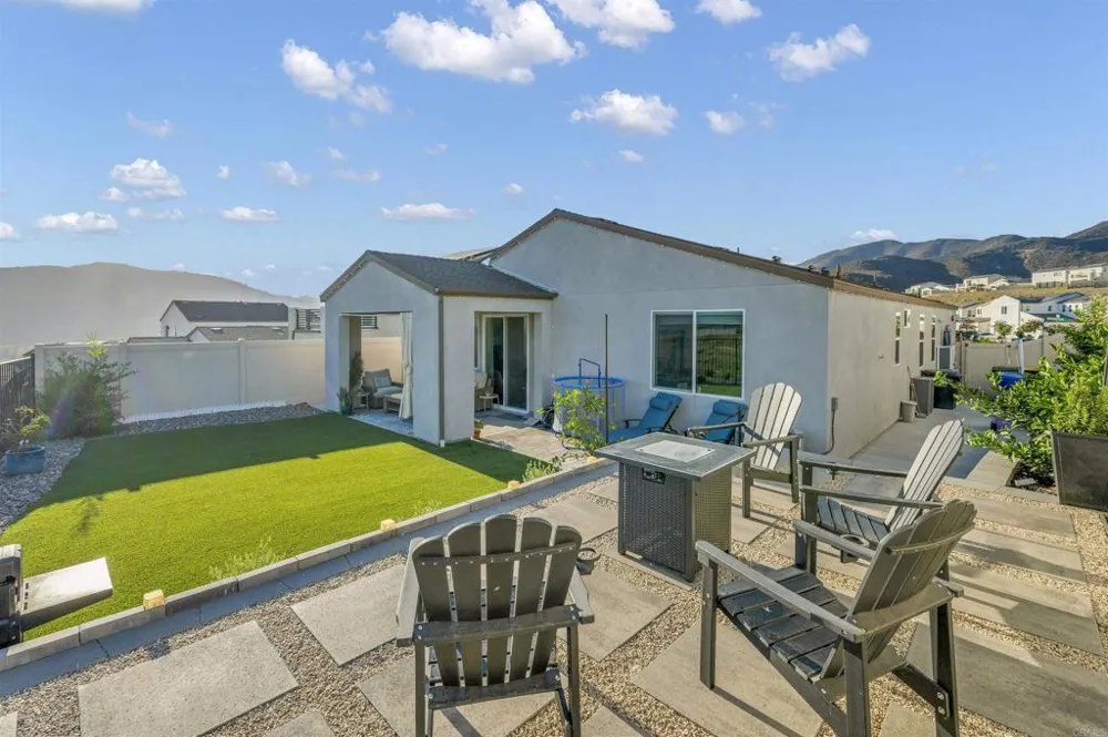 35164 Orchard Trail Fallbrook, CA 92028