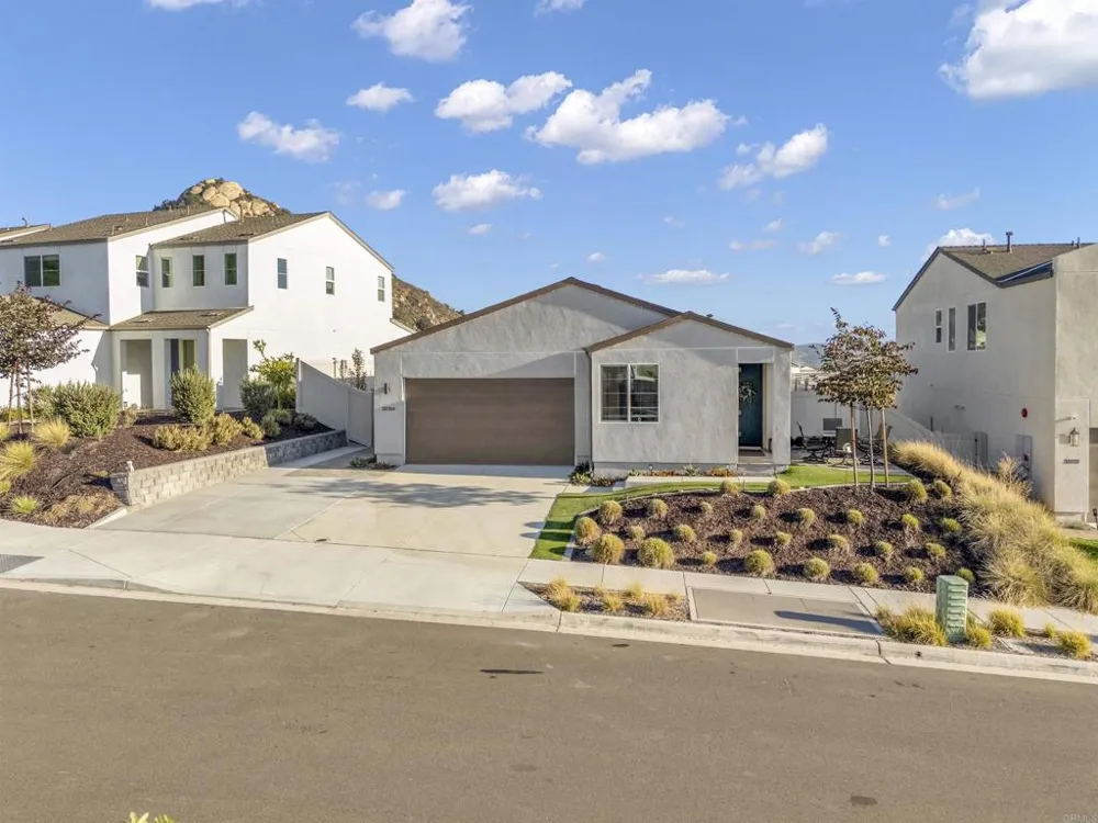 35164 Orchard Trail Fallbrook, CA 92028