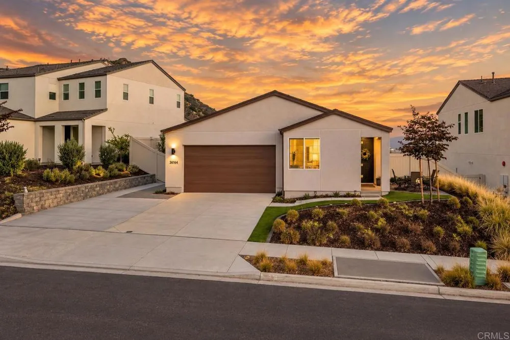 35164 Orchard Trail Fallbrook, CA 92028