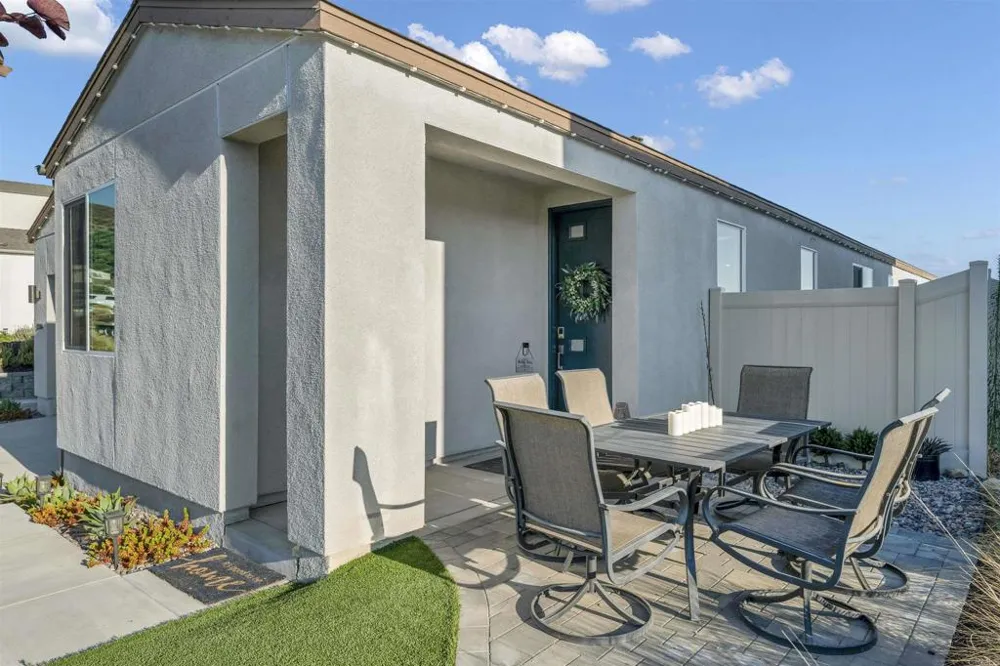 35164 Orchard Trail Fallbrook, CA 92028