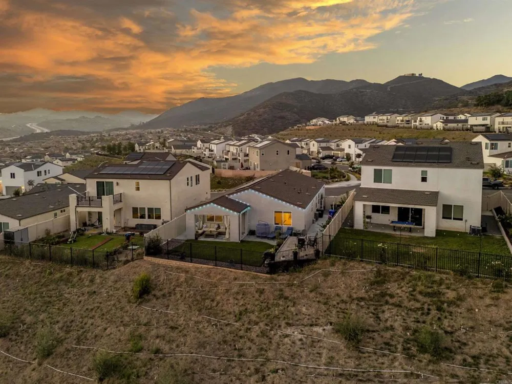 35164 Orchard Trail Fallbrook, CA 92028