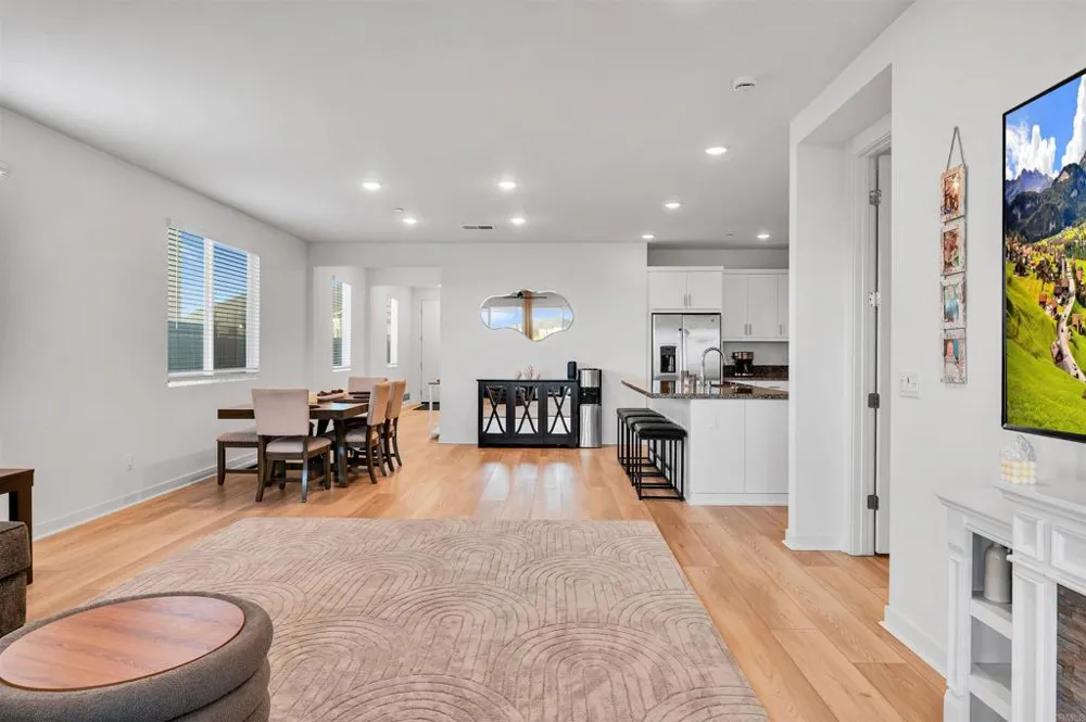 35164 Orchard Trail Fallbrook, CA 92028