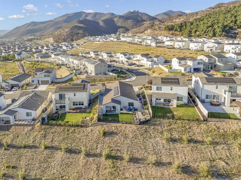 35164 Orchard Trail Fallbrook, CA 92028