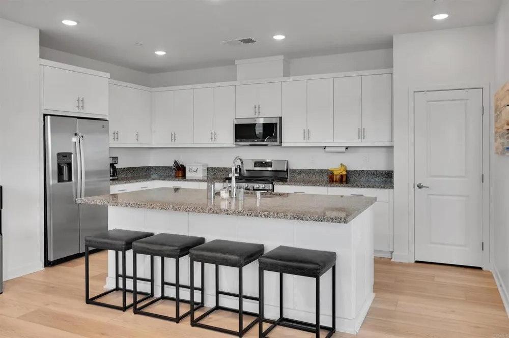 35164 Orchard Trail Fallbrook, CA 92028