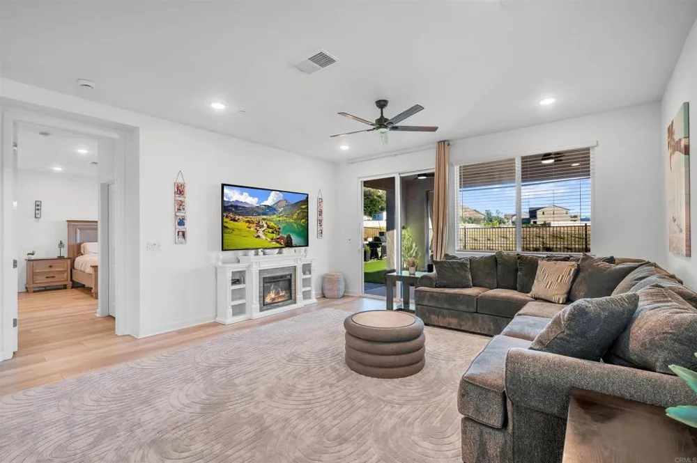 35164 Orchard Trail Fallbrook, CA 92028