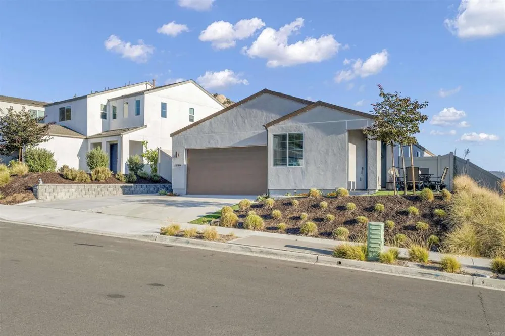 35164 Orchard Trail Fallbrook, CA 92028